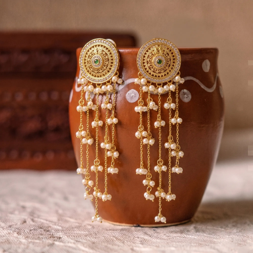 Pearlfall Earring