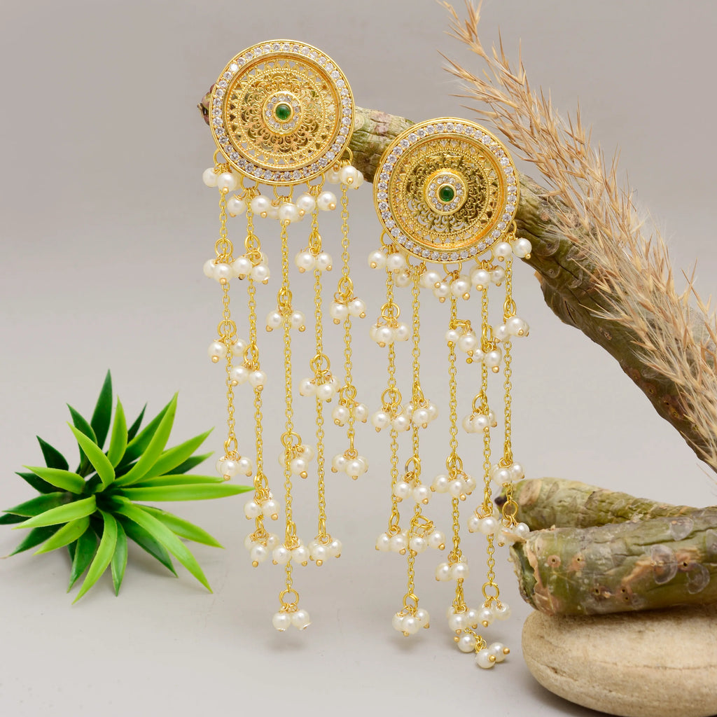 Pearlfall Earring